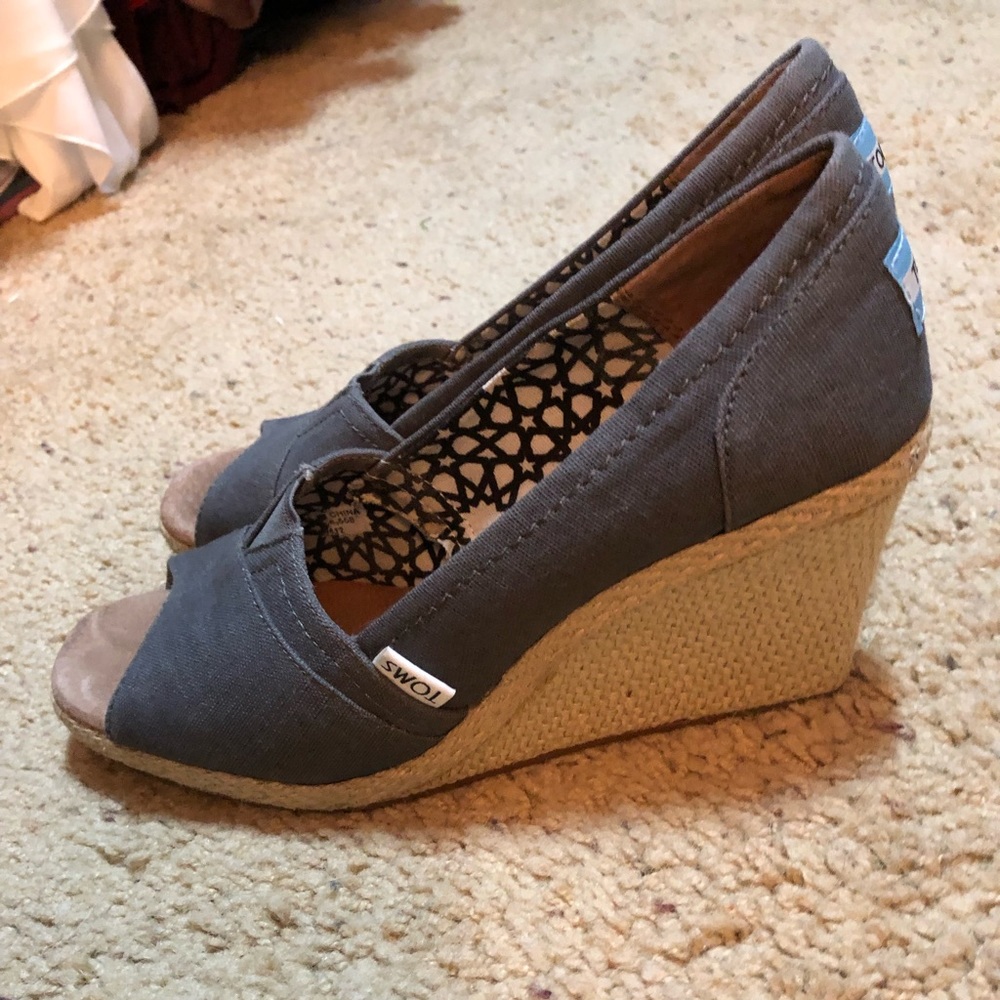 Tom’s Wedges Gray